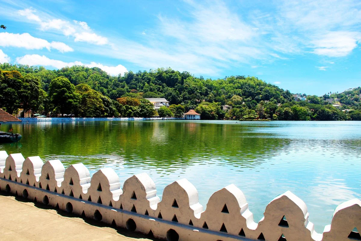 Kandy Lake