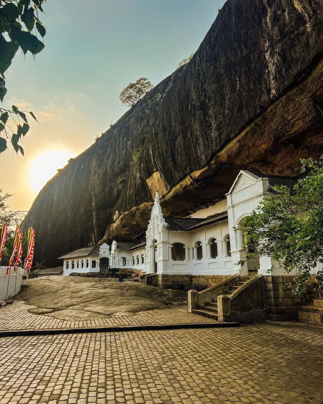 Dambulla Cave Temple