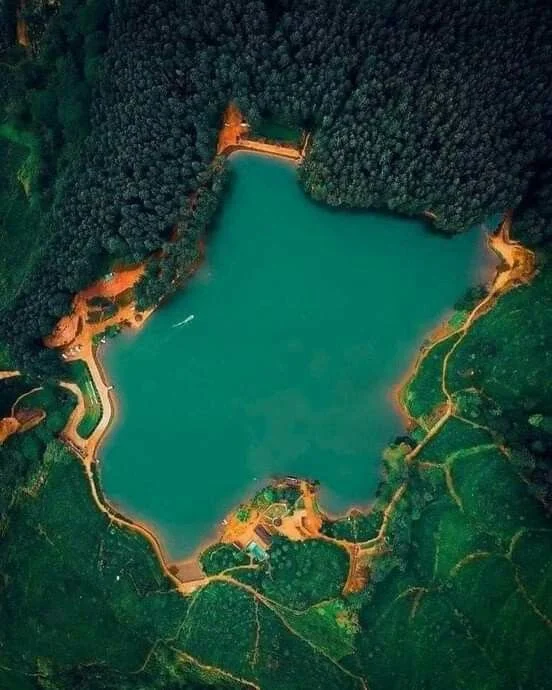 Sembuwatta Lake