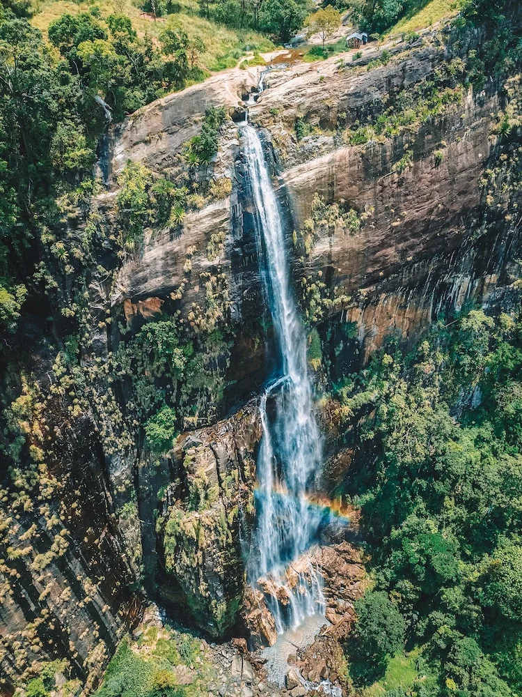 Diyaluma Falls