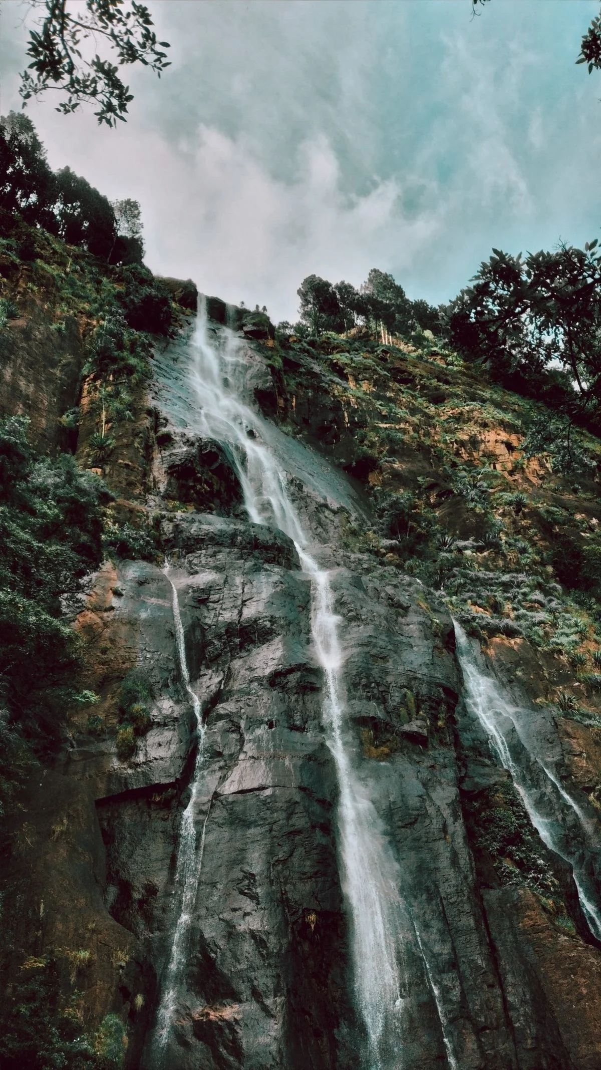 Bambarakanda Falls