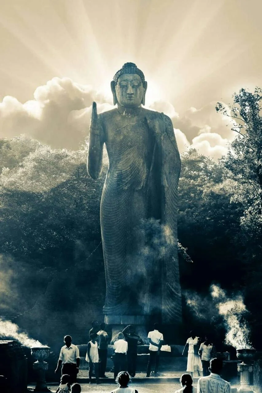 Maligawila Buddha Statue