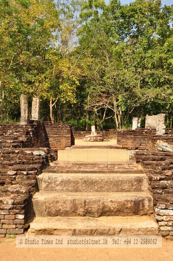 Panduwasnuwara Ancient City
