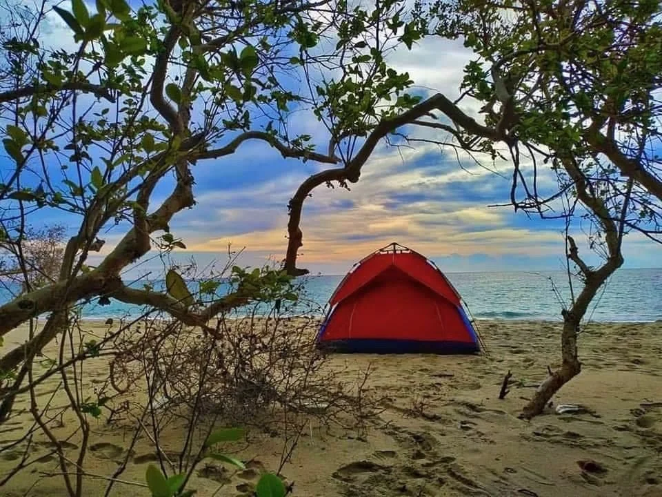 Baththalangunduwa Island