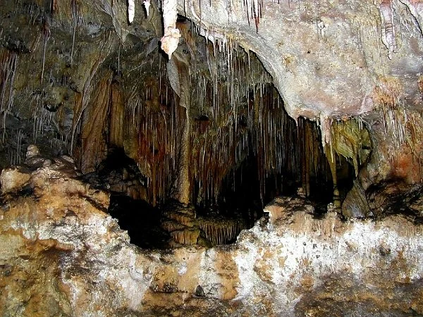 Wavulpane Cave